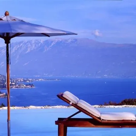 Отель Arcadio Сало